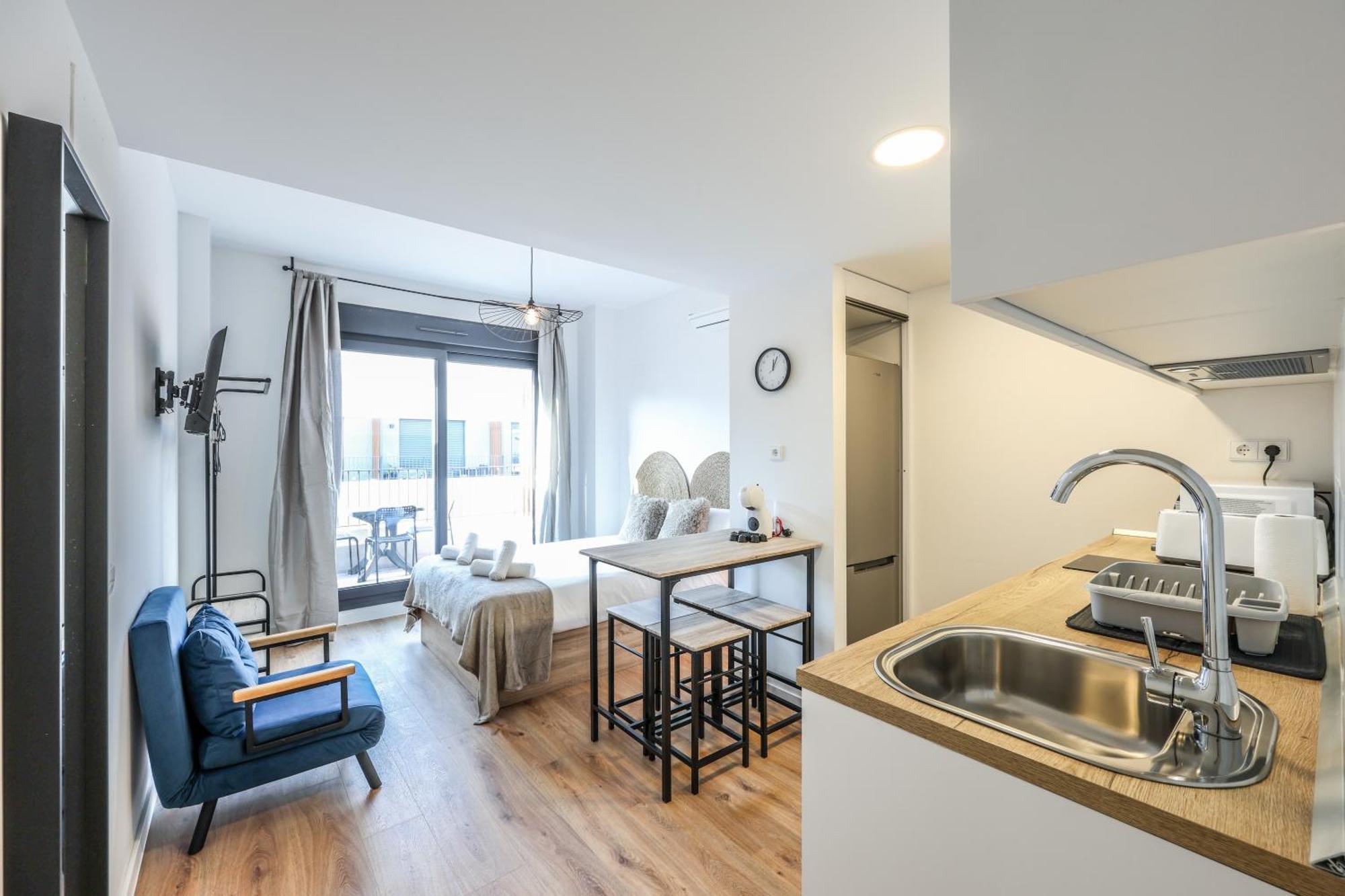 Elegant Studio With Private Terrace By Rentitup San Sebastián de los Reyes Exterior foto