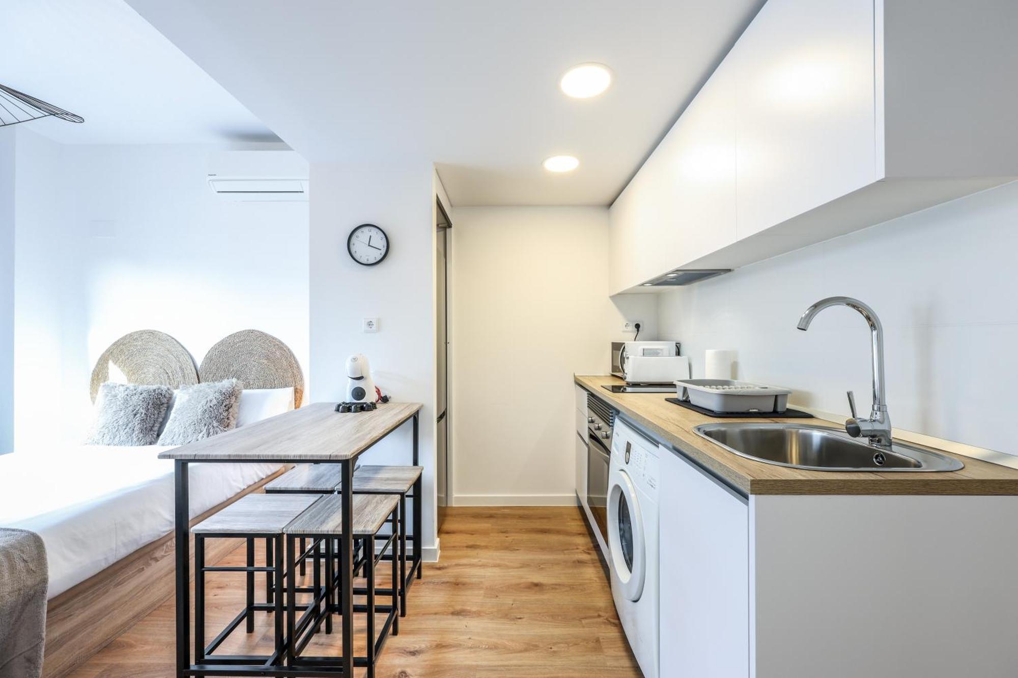 Elegant Studio With Private Terrace By Rentitup San Sebastián de los Reyes Exterior foto