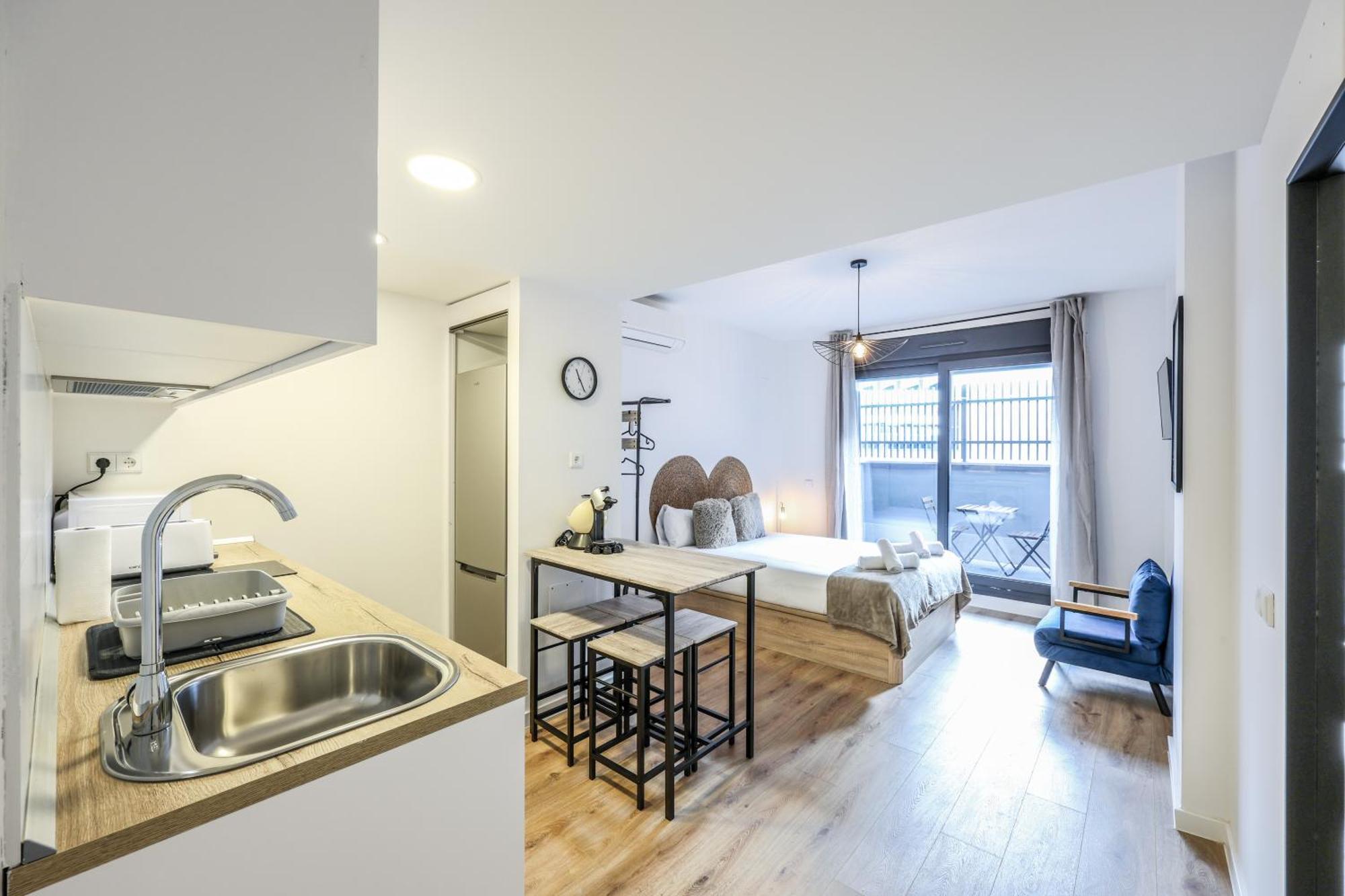 Elegant Studio With Private Terrace By Rentitup San Sebastián de los Reyes Exterior foto